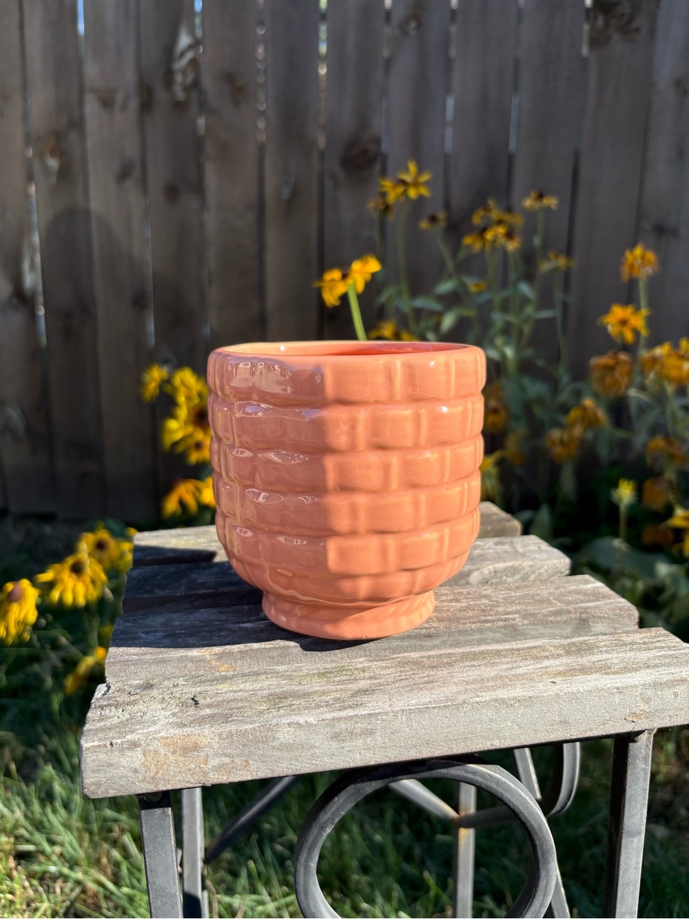 Haeger USA Footed Basket Weave Textured Coral Ceramic Planter